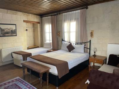 Deluxe Üç Kişilik Oda